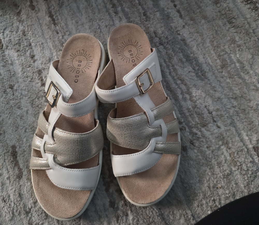 Briso White and Gold Women's Sandals
